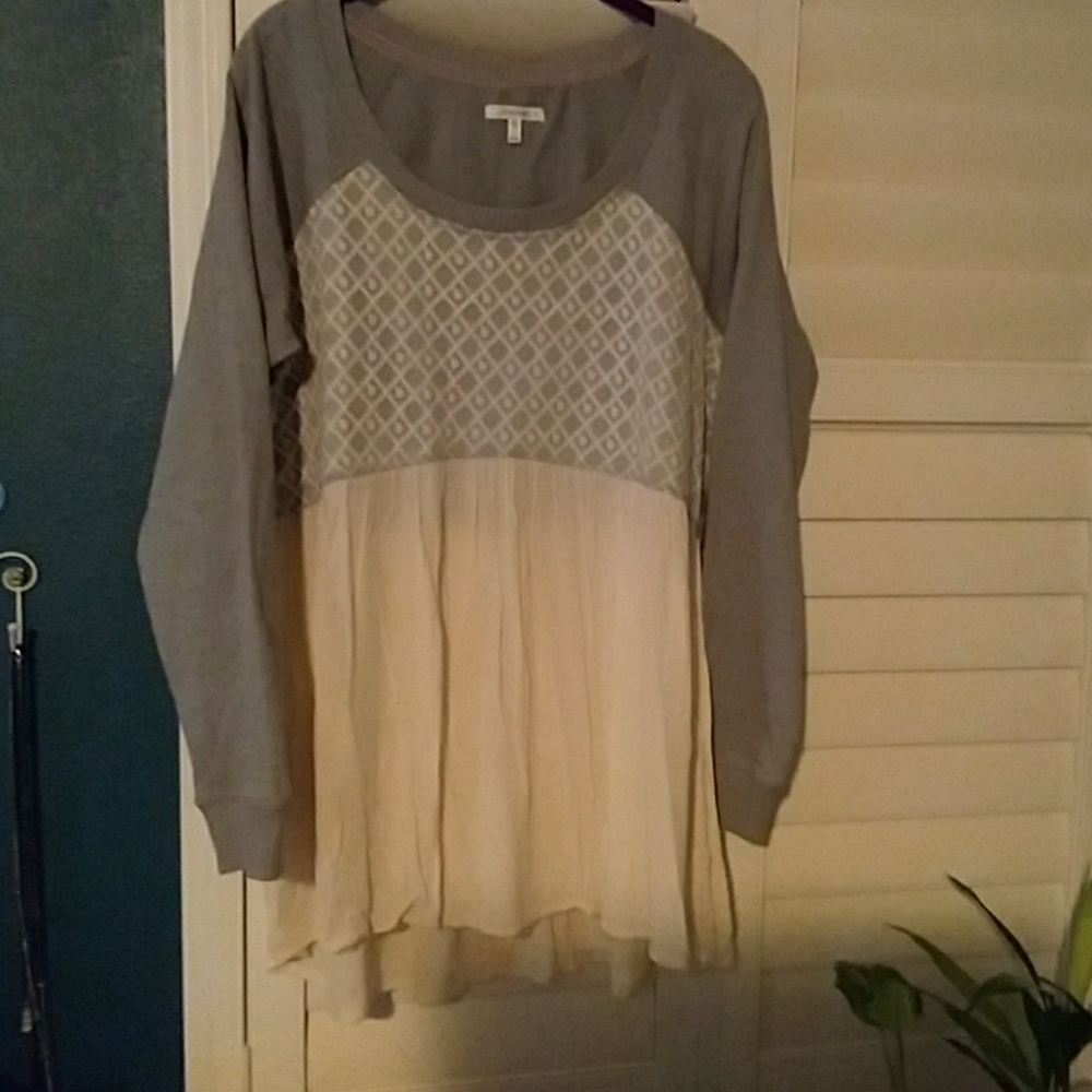 Long sleeve top
